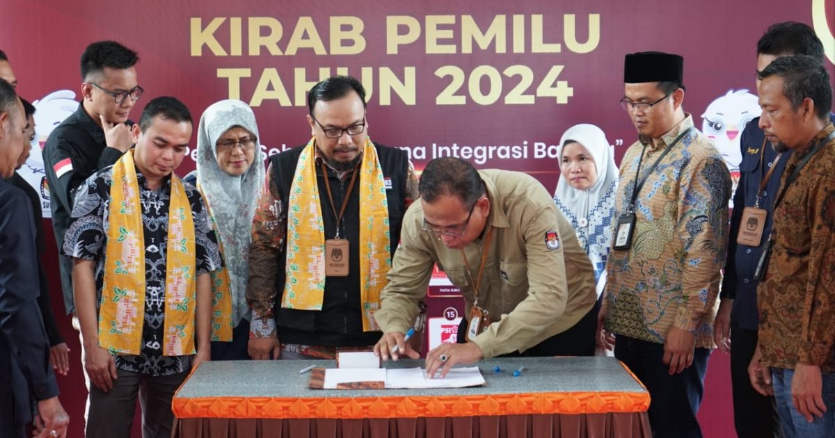 KPU Belitung Terima Estafet Kirab Pemilu 2024